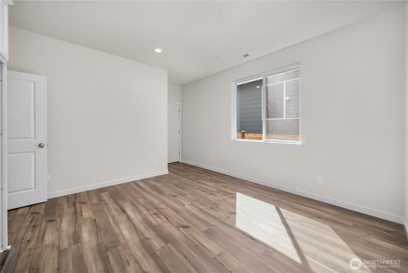 Property photo for 3935 Flat Top Drive, Bremerton photo 16
