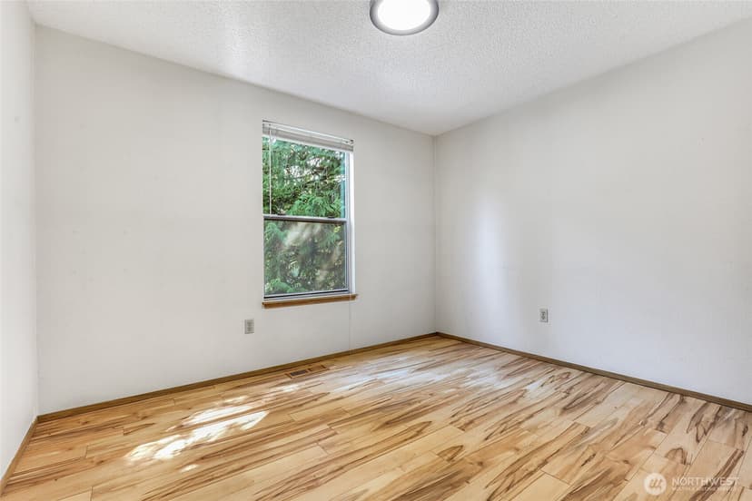 Property photo for 27129 35th Lane S, Kent photo 10