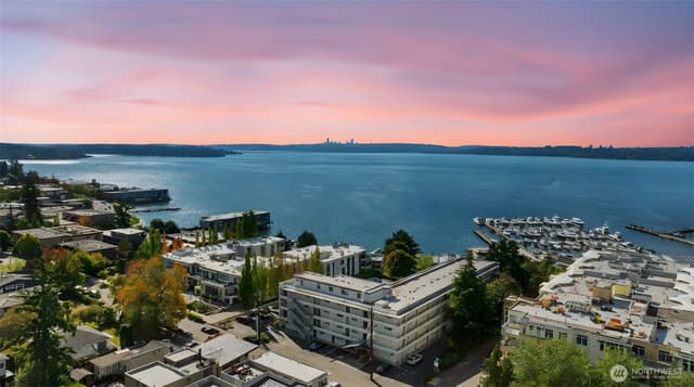 Property photo for 201 2nd Street S #201, Kirkland
