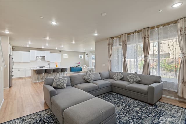 Property photo for 1175 Panoramic Loop, Bremerton photo 5