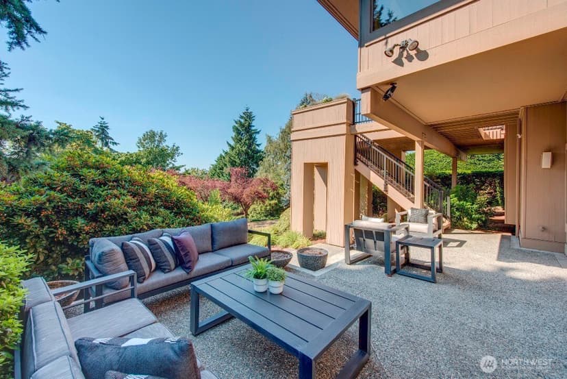 Property photo for 4715 81st Avenue SE, Mercer Island photo 32