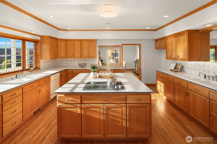 Property photo for 1226 N Sunset Drive, Tacoma photo 19