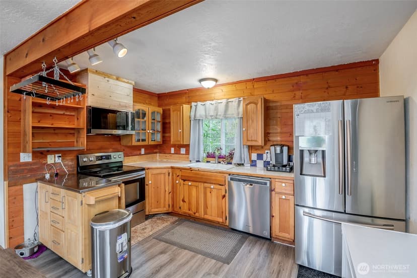 Property photo for 817 Kendall Street, Port Orchard photo 14