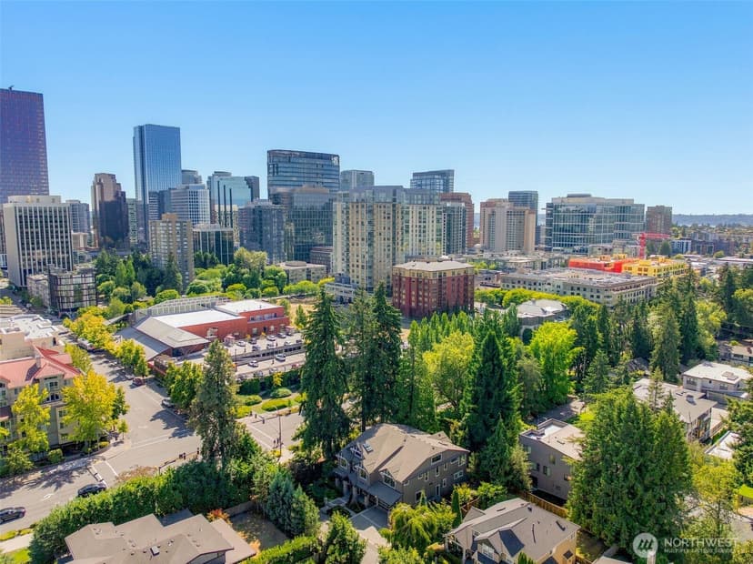 Property photo for 10856 NE 12th Street, Bellevue photo 2