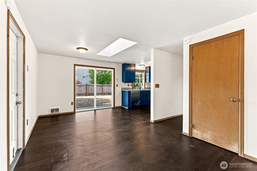 Property photo for 9122 159th Street E, Puyallup photo 8