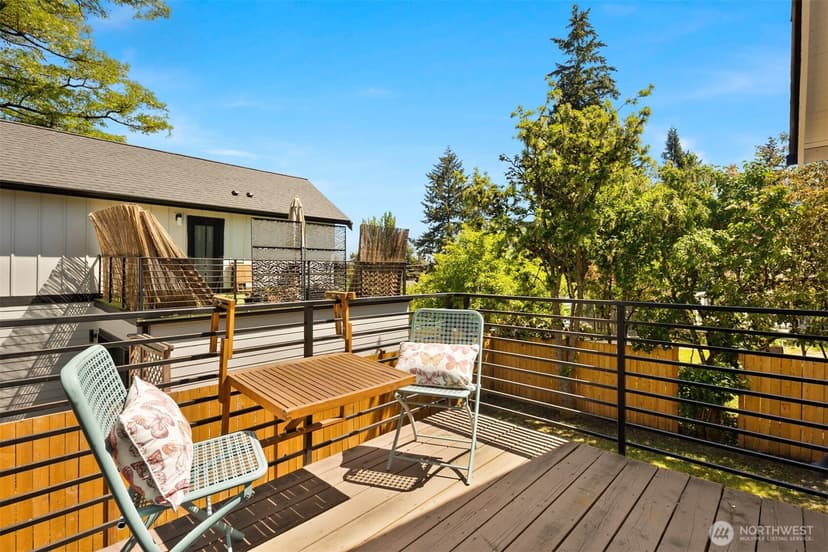 Property photo for 11558 Fremont Avenue, Seattle photo 24