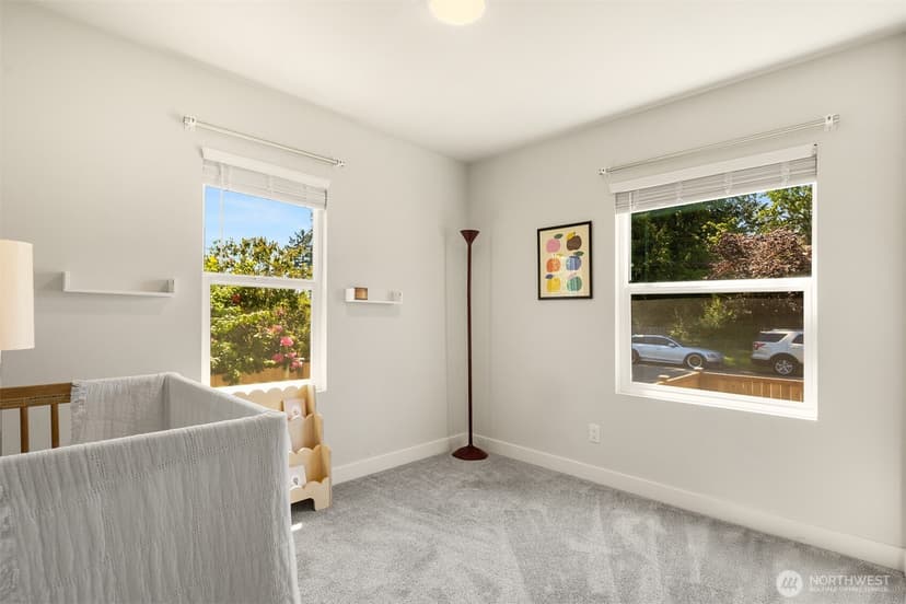 Property photo for 11558 Fremont Avenue, Seattle photo 15