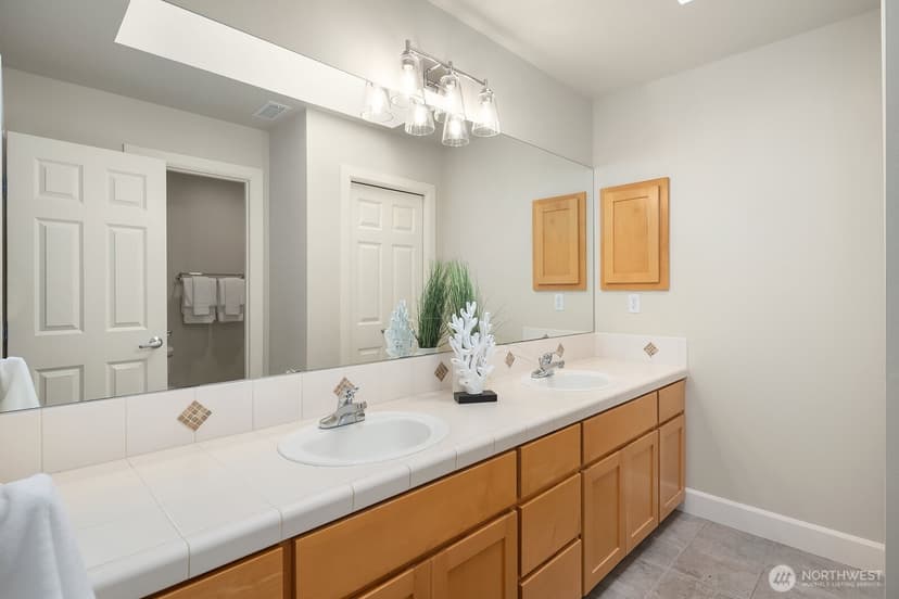 Property photo for 20522 NE 23rd Court, Sammamish photo 29