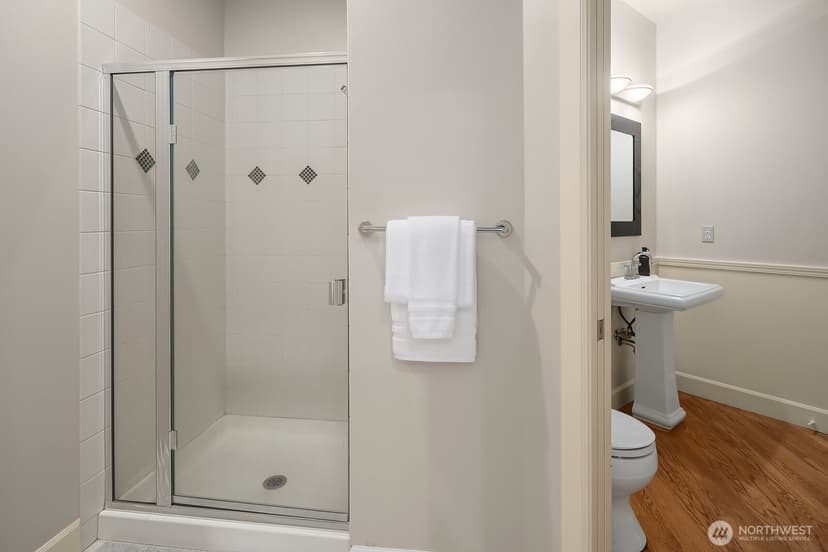 Property photo for 20522 NE 23rd Court, Sammamish photo 19