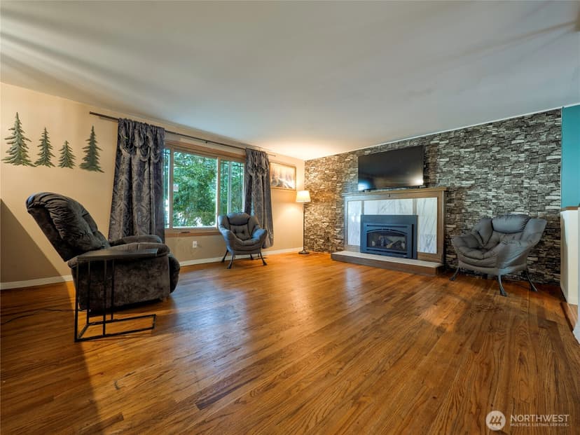Property photo for 30443 3rd Avenue S, Federal Way