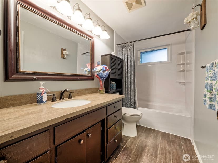 Property photo for 30443 3rd Avenue S, Federal Way photo 14