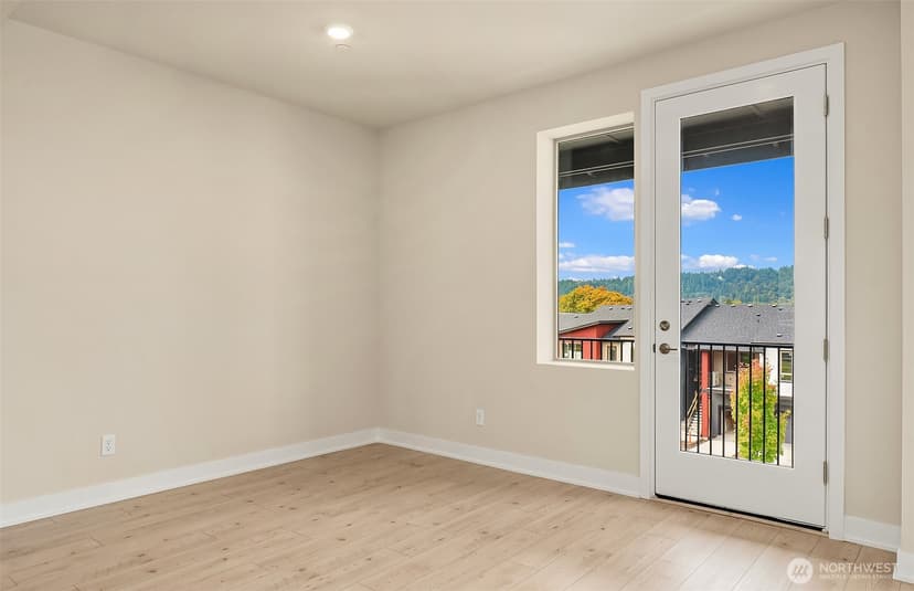 Property photo for 26536 NE 143rd Circle NE #32-B, Duvall photo 22