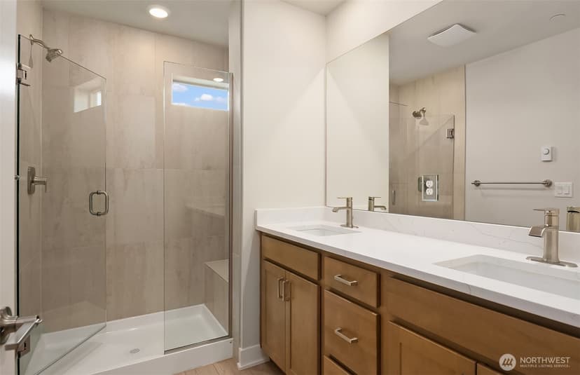 Property photo for 26536 NE 143rd Circle NE #32-B, Duvall photo 39