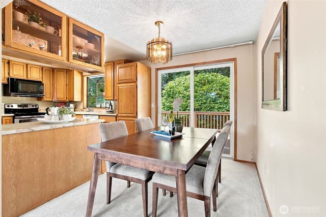Property photo for 15808 NE 112th Street, Redmond photo 4