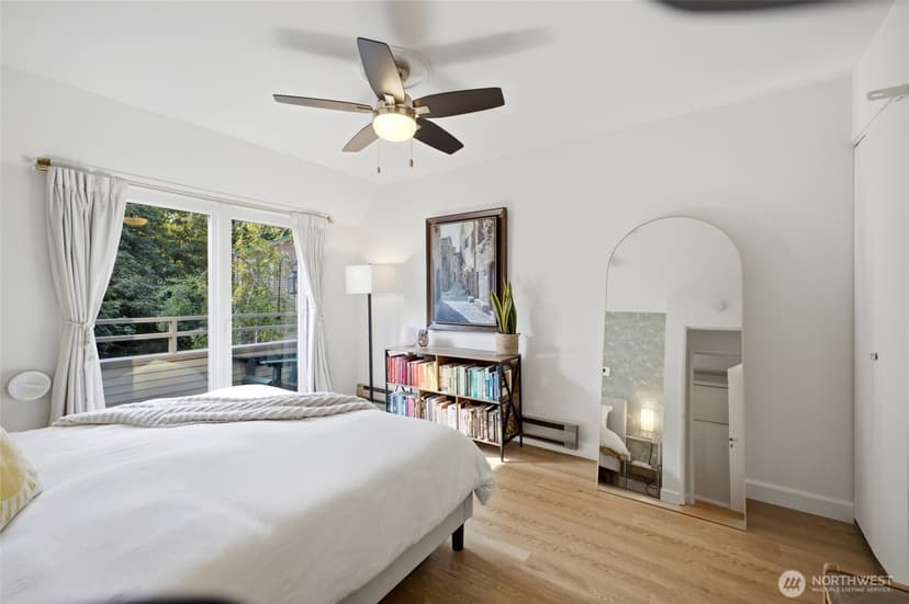 Property photo for 3423 W Government Way #4, Seattle photo 21