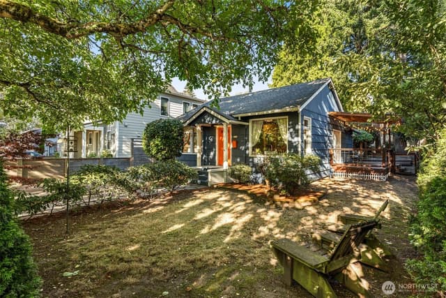 Property photo for 6516 41st Avenue SW, Seattle photo 3
