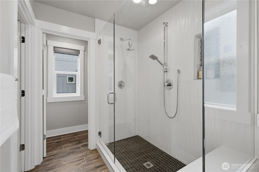 Property photo for 12229 NE 100th Street, Kirkland photo 22
