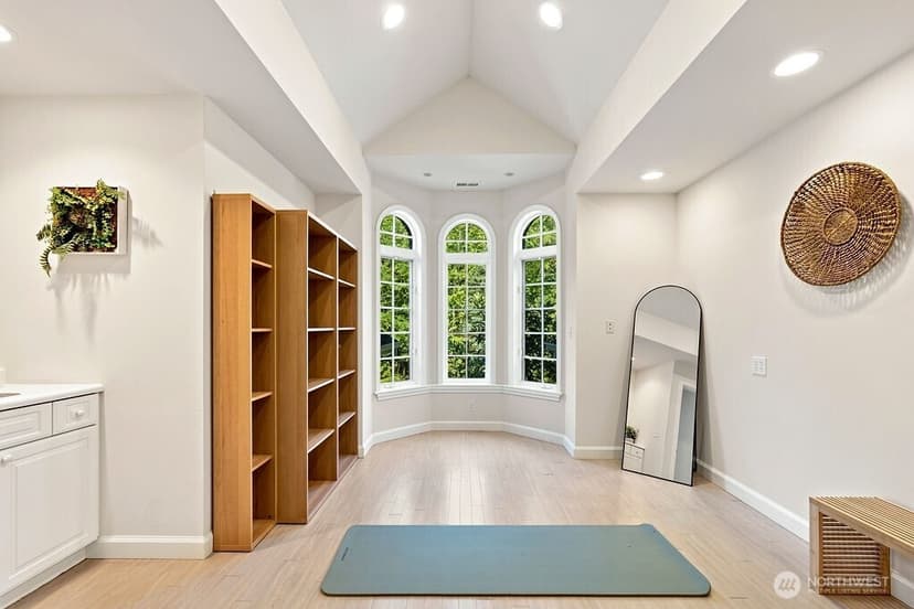 Property photo for 26020 SE Old Black Nugget Road, Issaquah photo 30