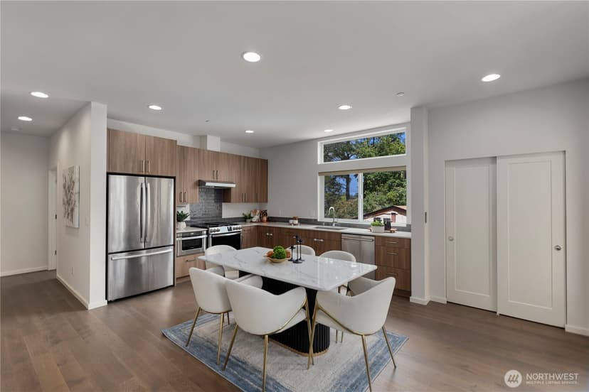 Property photo for 18309 11TH Avenue NE #B, Shoreline photo 7