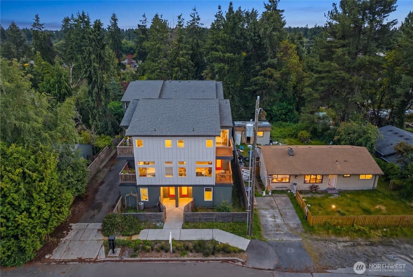 Property photo for 18309 11TH Avenue NE #B, Shoreline photo 2