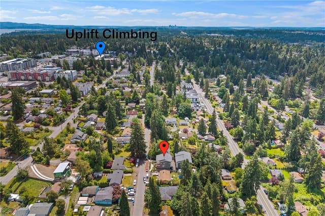 Property photo for 18309 11TH Avenue NE #B, Shoreline photo 4