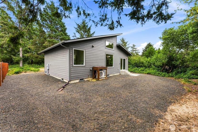 Property photo for 435 Orion Avenue SW, Ocean Shores photo 25