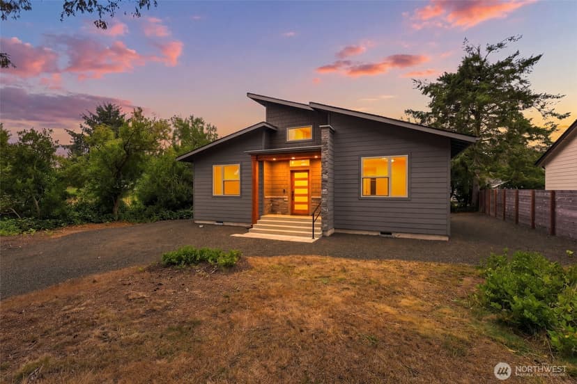 Property photo for 435 Orion Avenue SW, Ocean Shores photo 2