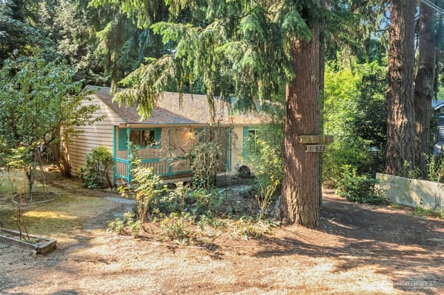 Property photo for 15825 76th Place NE, Kenmore