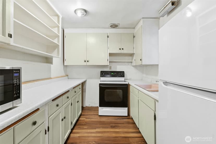 Property photo for 15825 76th Place NE, Kenmore photo 7