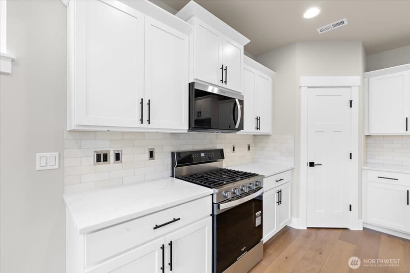 Property photo for 221 156th Place SW #MG 08, Lynnwood photo 11