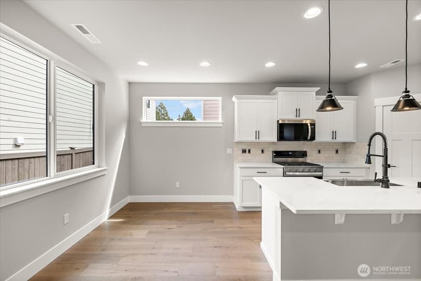 Property photo for 221 156th Place SW #MG 08, Lynnwood photo 13
