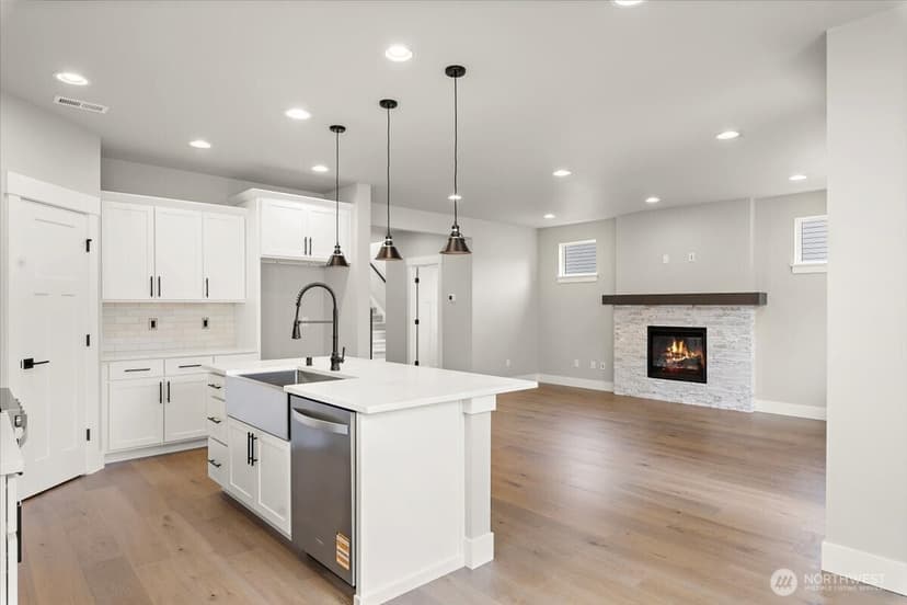 Property photo for 221 156th Place SW #MG 08, Lynnwood photo 9