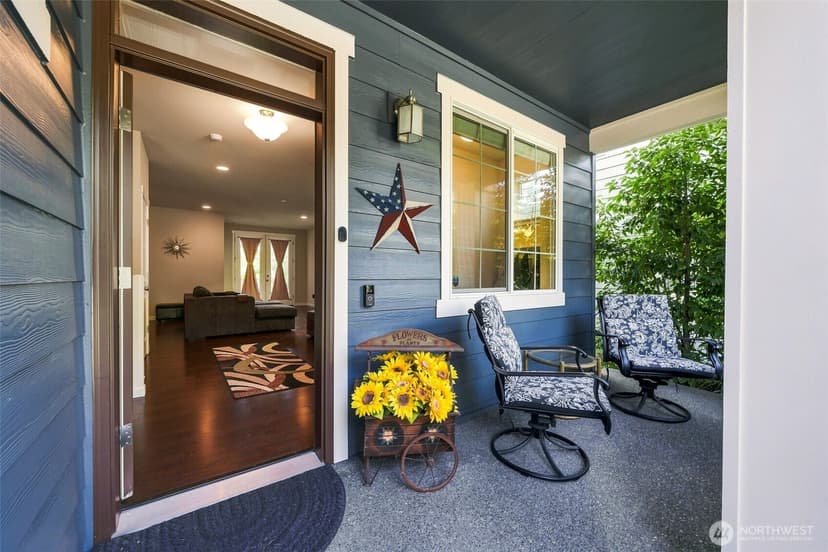 Property photo for 18817 Village Parkway E, Bonney Lake photo 3