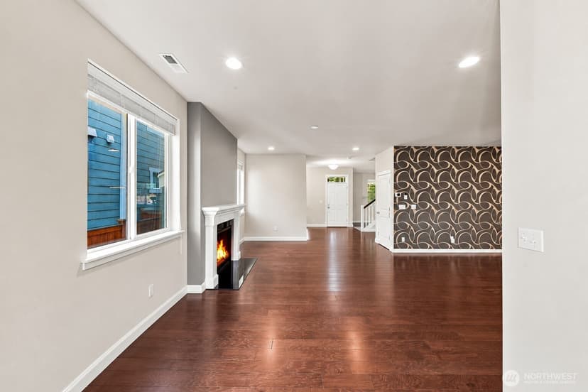 Property photo for 18817 Village Parkway E, Bonney Lake photo 6