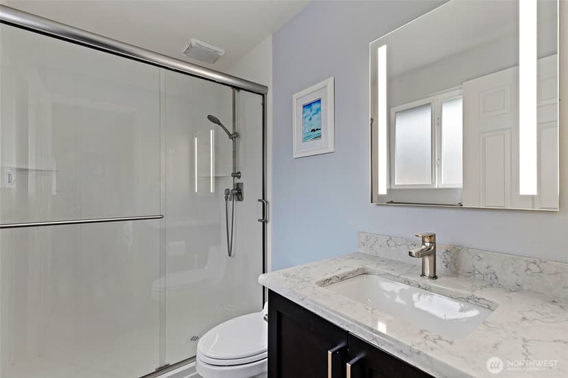 Property photo for 14859 NE 13th Street, Bellevue photo 18