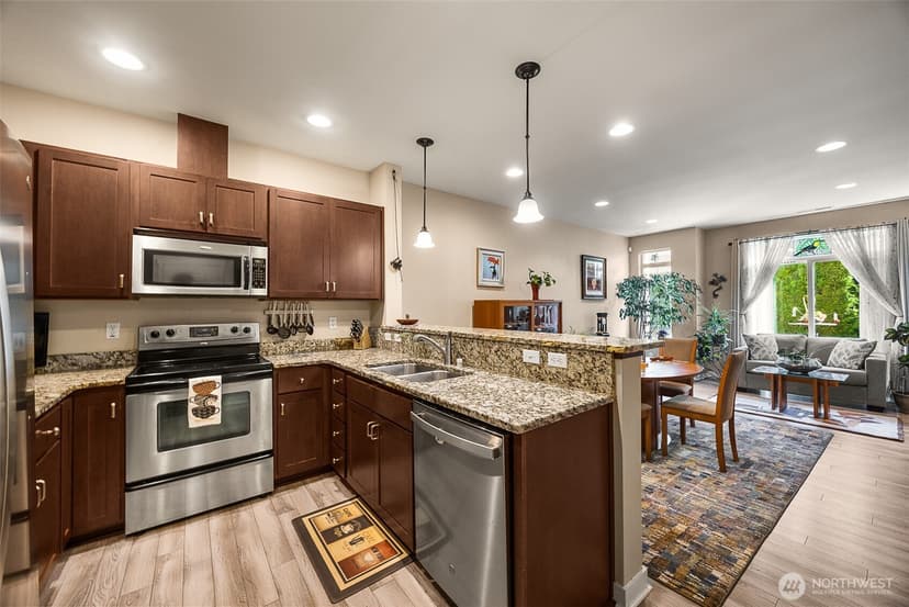 Property photo for 13914 North Pointe Circle #C, Mill Creek photo 8