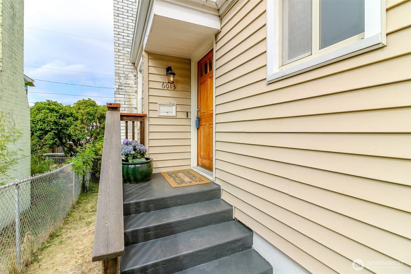 Property photo for 6013 35th Avenue SW, Seattle photo 2