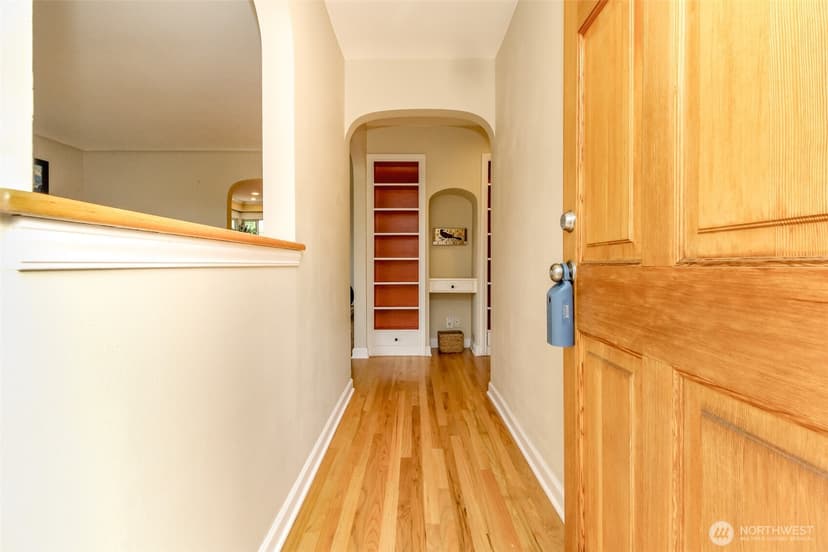 Property photo for 6013 35th Avenue SW, Seattle photo 6