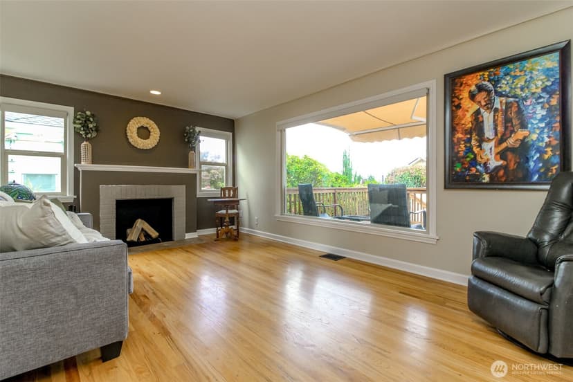 Property photo for 6013 35th Avenue SW, Seattle photo 8