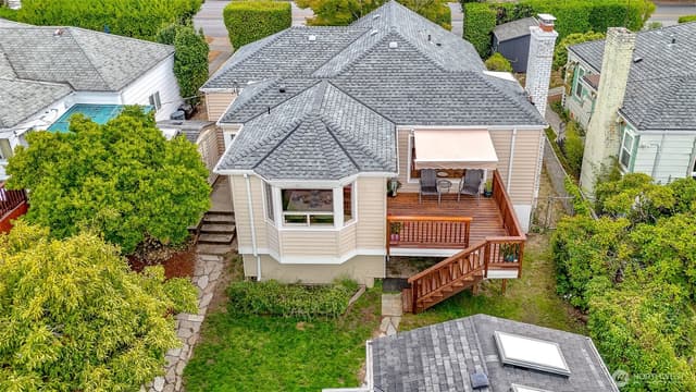 Property photo for 6013 35th Avenue SW, Seattle photo 3
