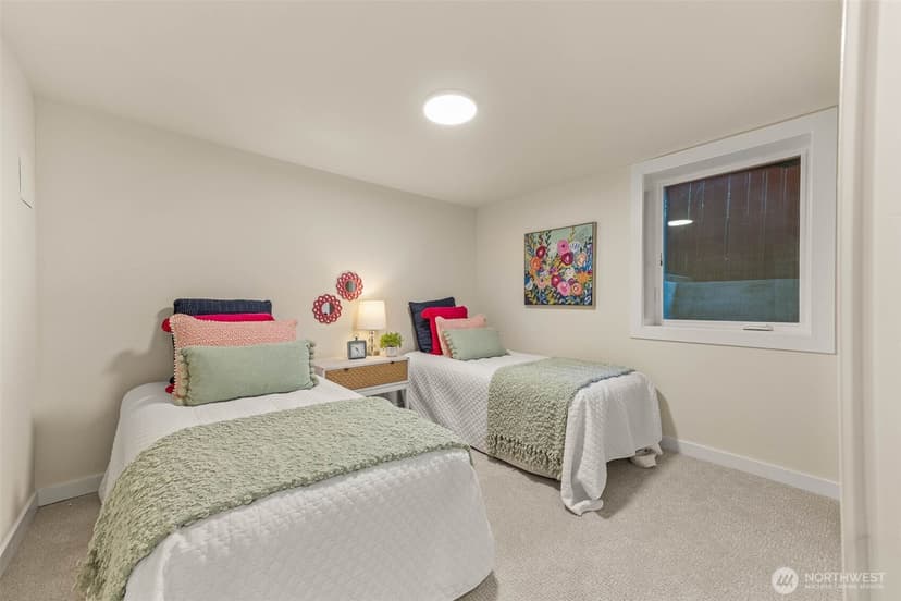 Property photo for 13302 Bitter Place N, Seattle photo 29