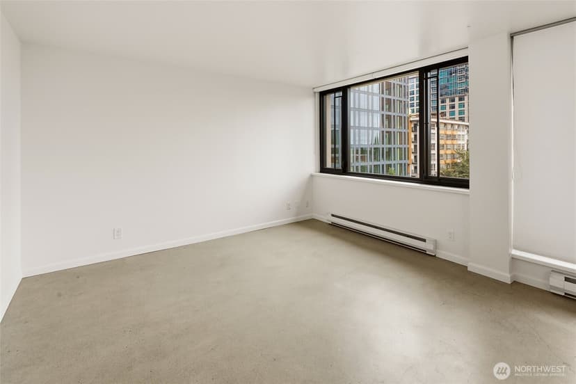 Property photo for 2100 3rd Avenue #602, Seattle photo 13