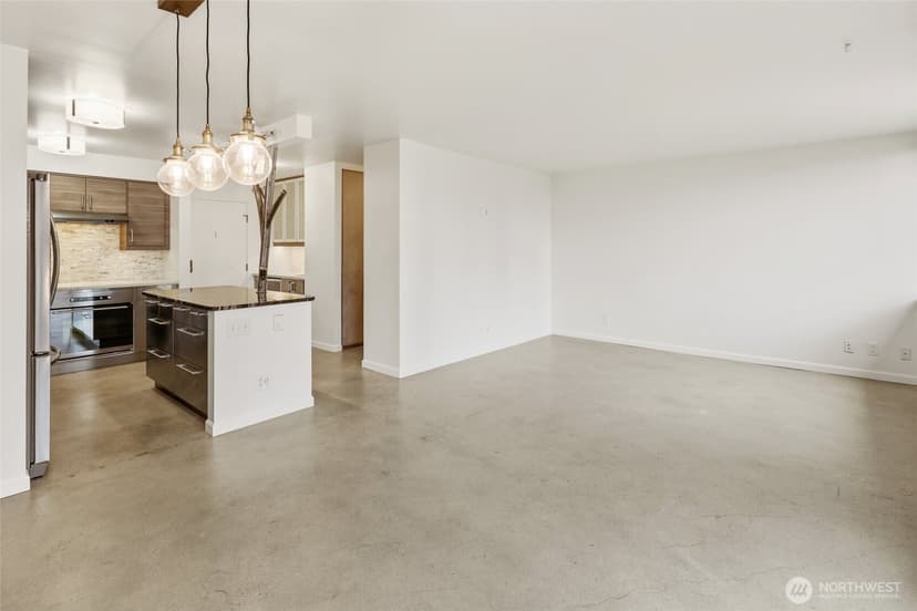 Property photo for 2100 3rd Avenue #602, Seattle photo 10
