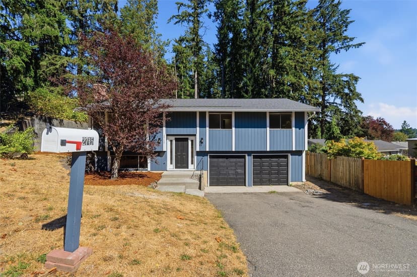 Property photo for 2715 Lodgepole Drive SE, Port Orchard photo 3