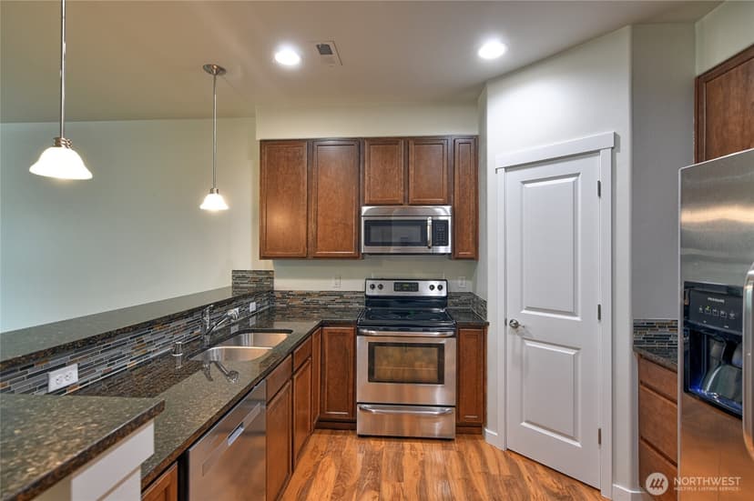 Property photo for 14023 34th Drive SE #B, Mill Creek photo 11