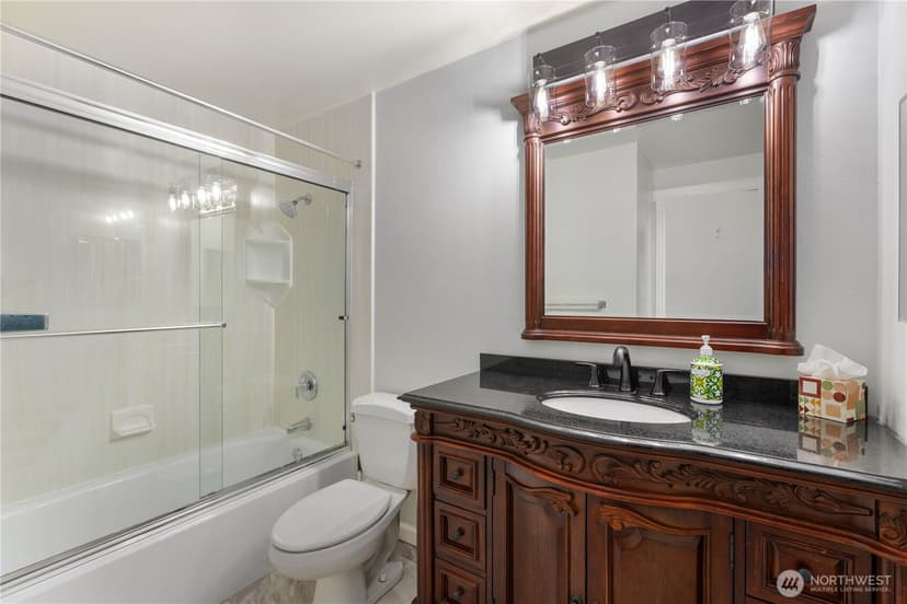 Property photo for 13730 SE 23rd Lane, Bellevue photo 12