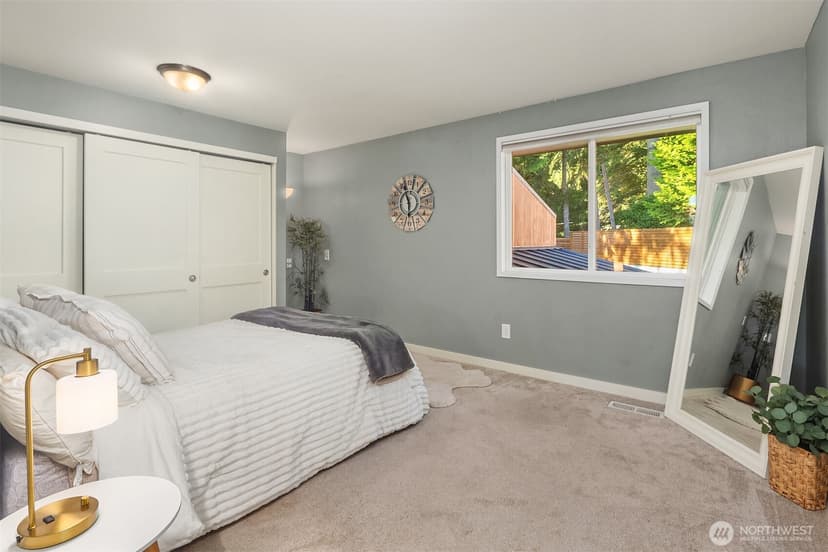 Property photo for 7017 165th Place SW, Edmonds photo 17