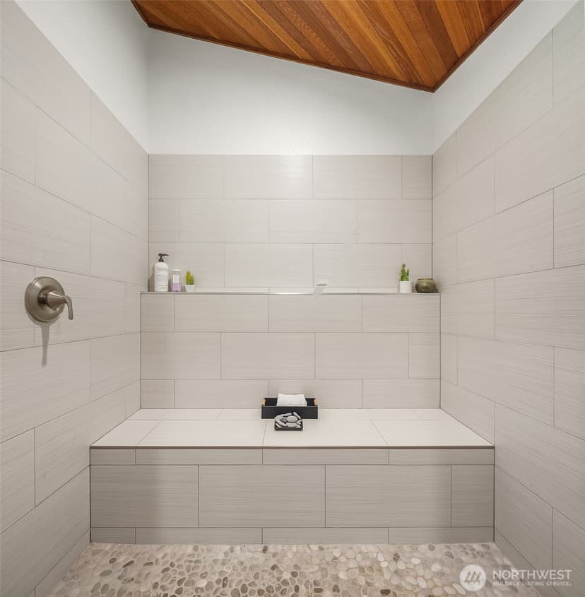 Property photo for 7017 165th Place SW, Edmonds photo 16