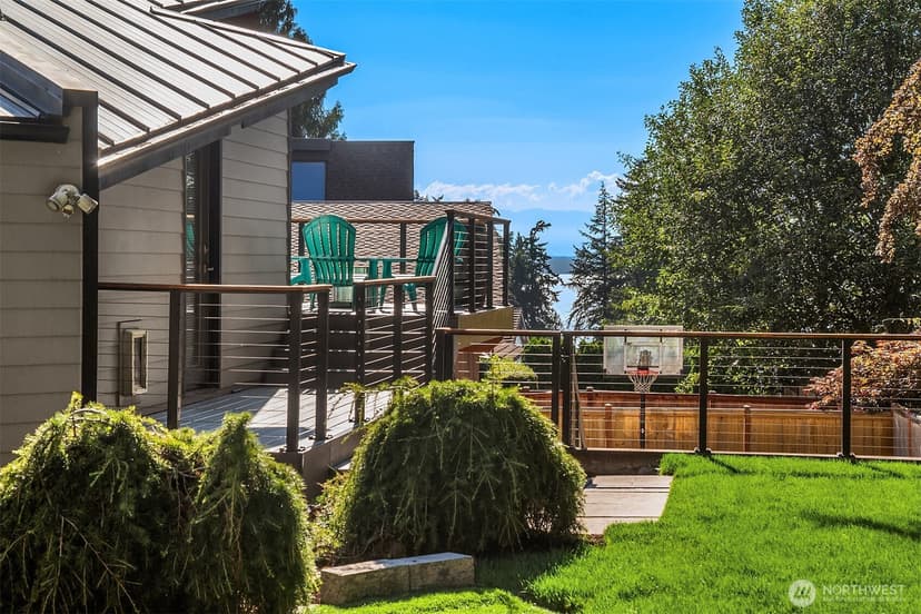 Property photo for 7017 165th Place SW, Edmonds photo 32