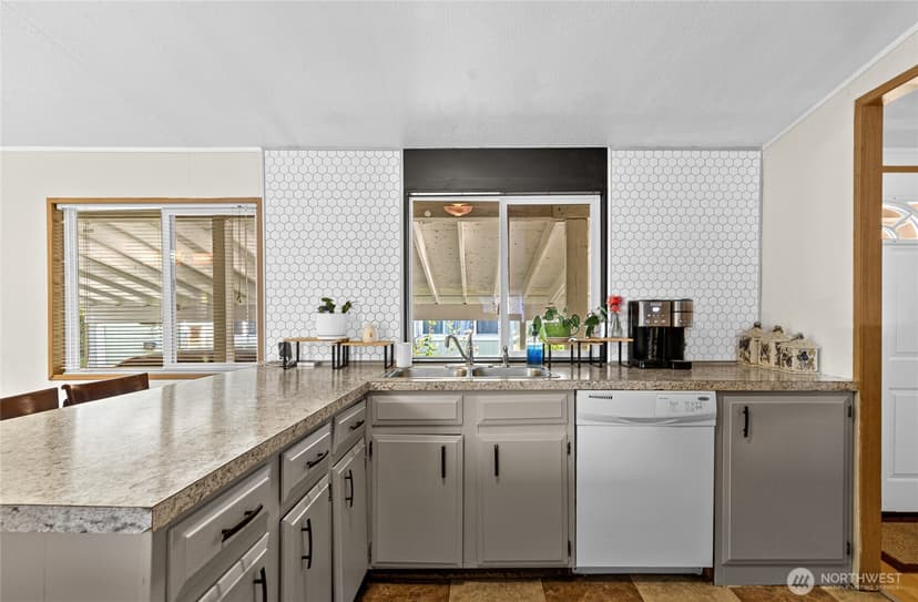 Property photo for 607 SE 37th Street #94, Auburn photo 8